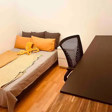 Location Center Has An Independent Courtyard * Valencia