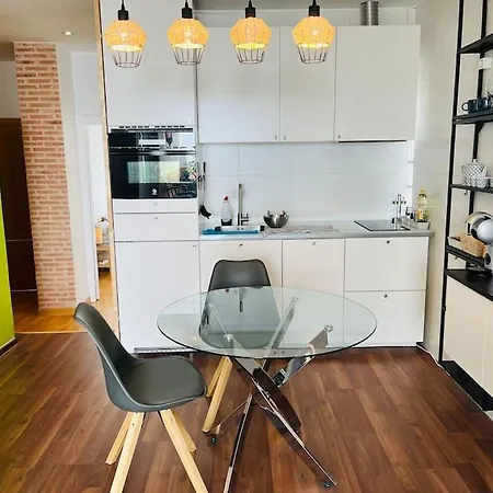 Apartment Location Center Has An Independent Courtyard Valencia