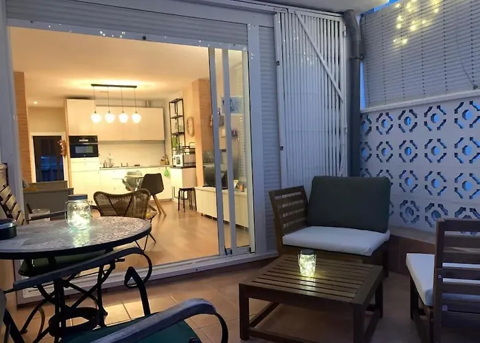 Location Center Has An Independent Courtyard Διαμέρισμα